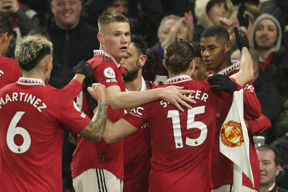 球队将目光 球队将目光